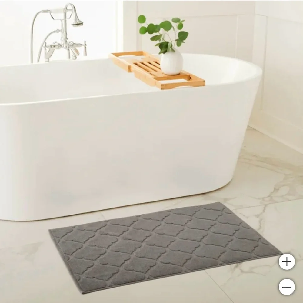 WelHome Geometric Tub Mats, 2-pack